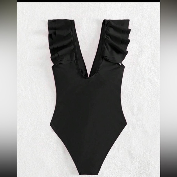 One piece bathing suit, or bodysuit - Picture 13 of 16
